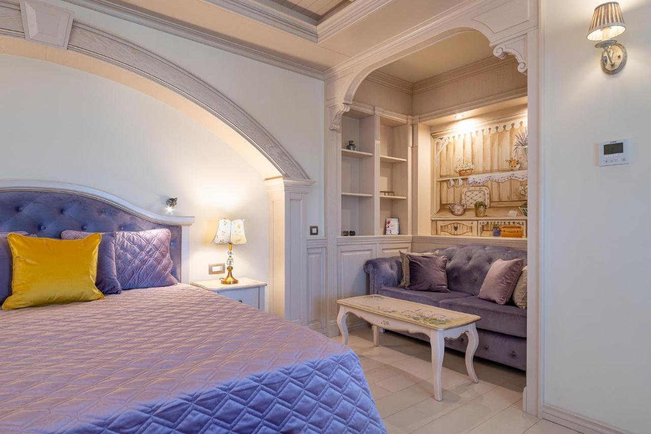 Casa Timis - Wellness & Spa Resort Chiţorani エクステリア 写真 A bedroom with a wet bar